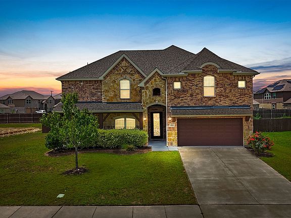 3rd image of 1515 Spring Hill Dr