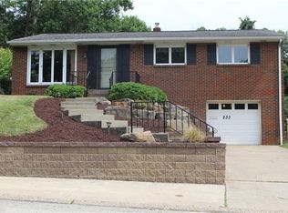 233 Parkedge Rd, Pittsburgh, PA 15220