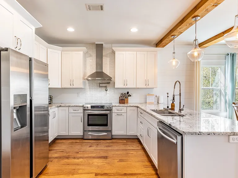 190 Dalton Dr — Photo 6
