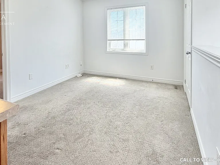 49 Innisvale Dr — Photo 2