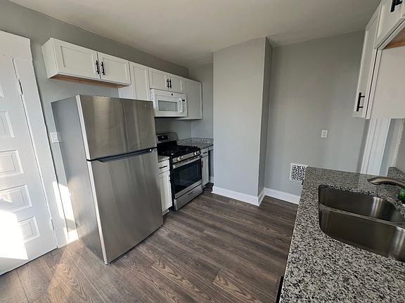 3rd image of 7705 Sagamore Ave #Up