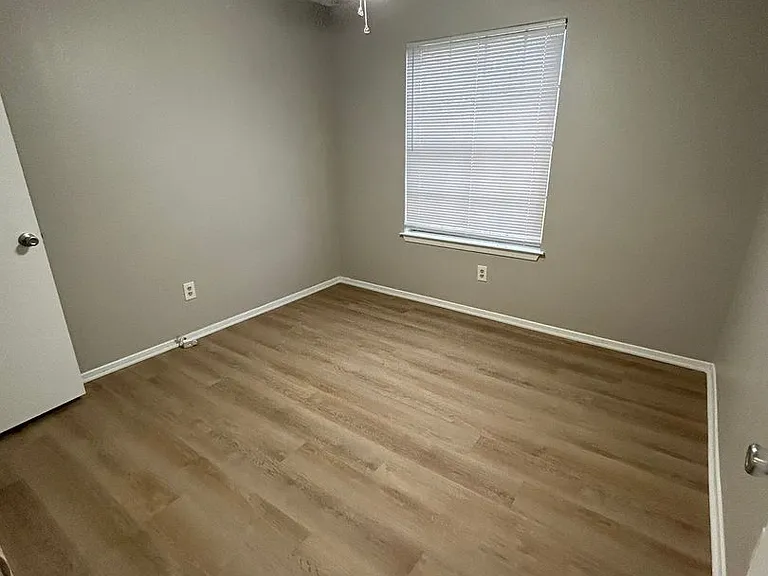 7900 W Gate Blvd — Photo 11