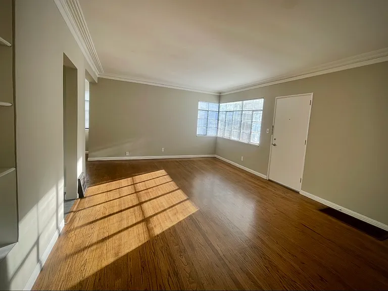 2909 Park Blvd #2 — Photo 1