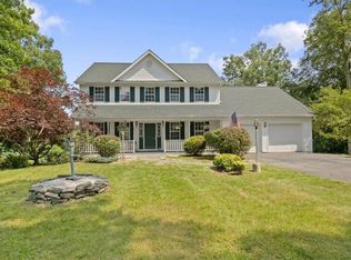 10 Whalen Dr, Hopewell Junction, NY 12533