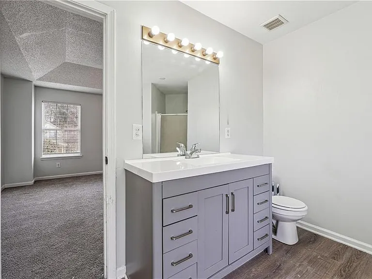 2205 Dresden Grn NW — Photo 14