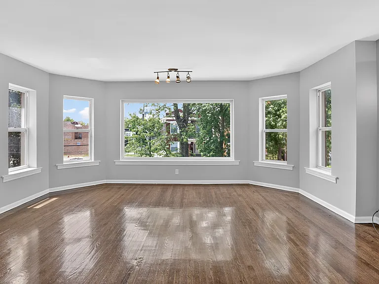 7847 S Bennett Ave #1 — Photo 6