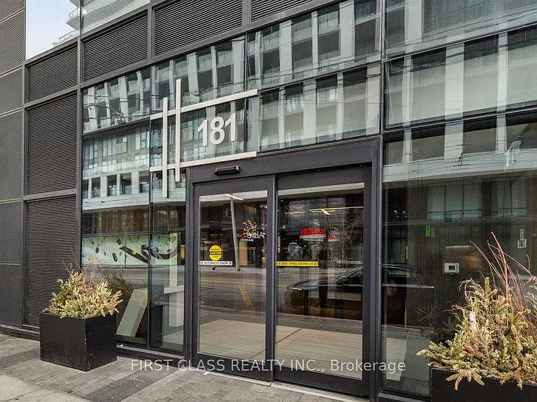 181 Dundas St E #3808 — Photo 1