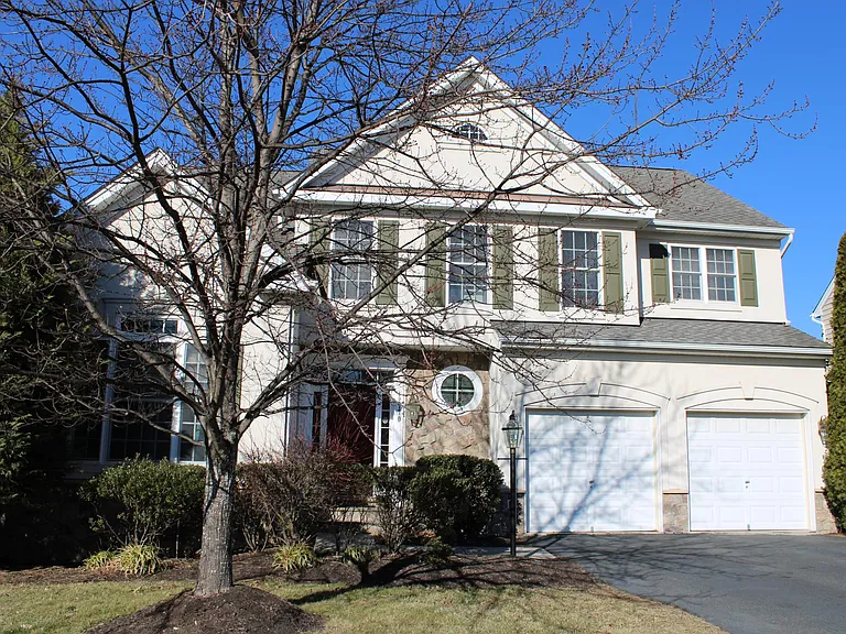 42770 Conquest Cir — Photo 1