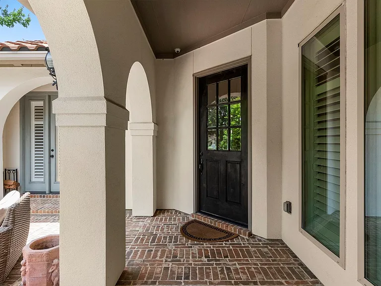 3930 Sundance Hill Ln — Photo 40