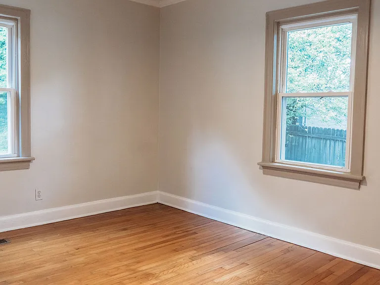 300 Osborne Dr — Photo 33