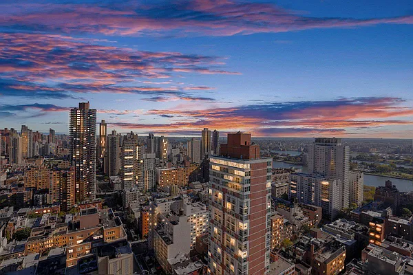 Rented by Level Group | media 23