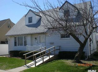 15724 84th St, Howard Beach, NY 11414