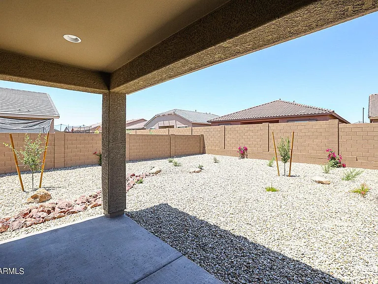 16554 W Questa Dr — Photo 35