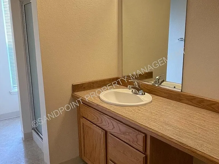 302 S 2nd Ave #7 — Photo 10