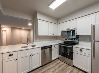 14397 Westminister Ln #390-21, Woodbridge, VA 22193