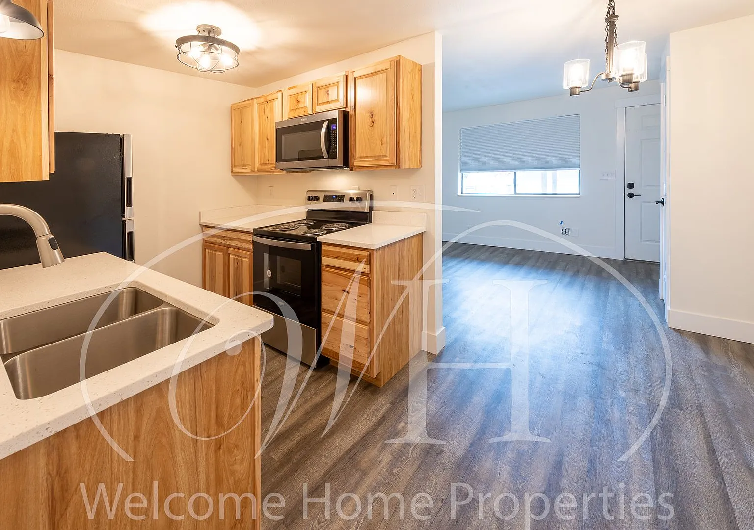1200 SE Broadway — Photo 3