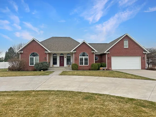 425 La Casa Dr, Colby, KS 67701
