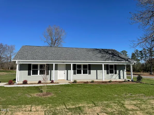 18 Perkins Ave, Selma, NC 27576