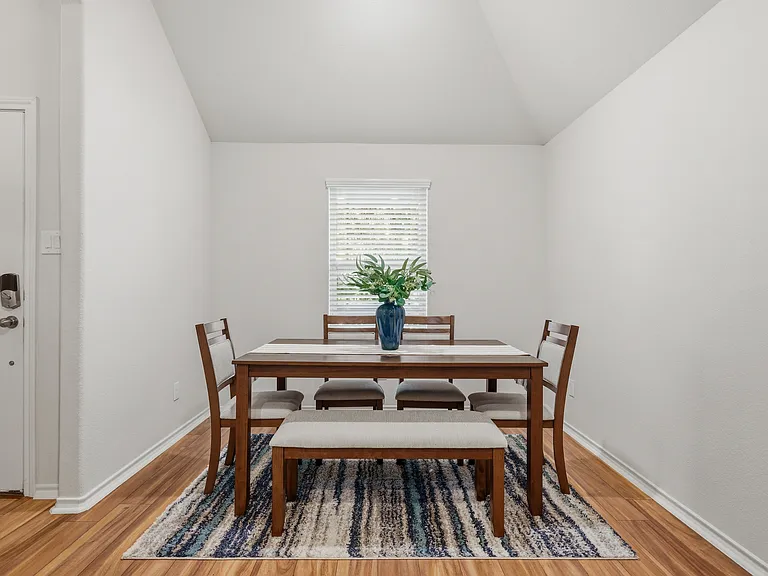 1722 York Creek Dr — Photo 7