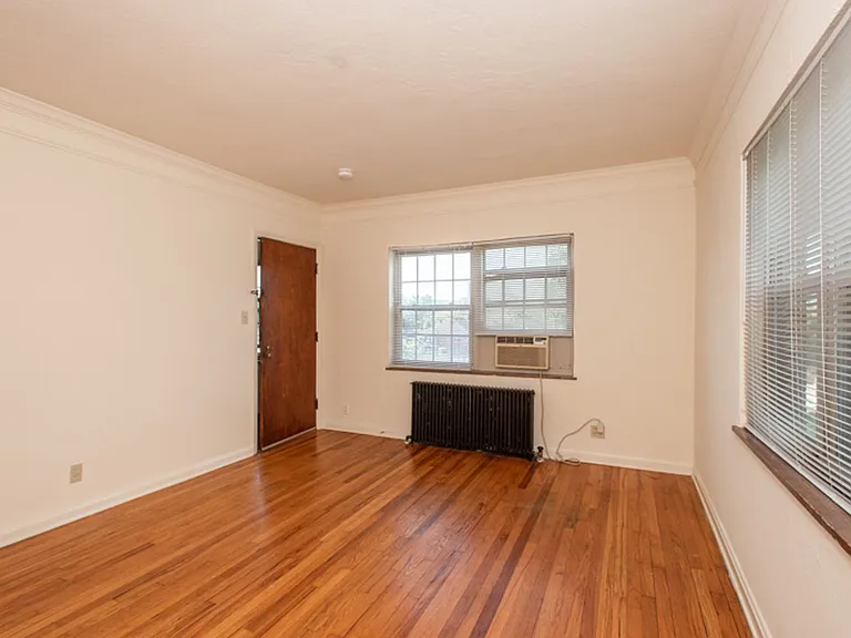 1br Near Uc, Daap & Hospitals | Prime Riddle Road Location — Photo 44