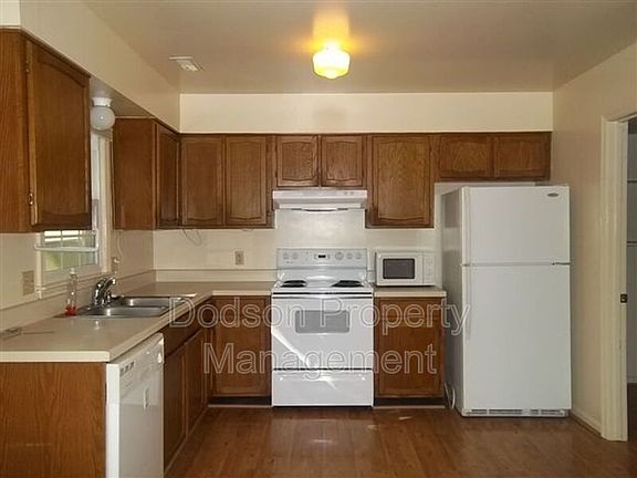 4th image of 2808 Oak Hill Dr
