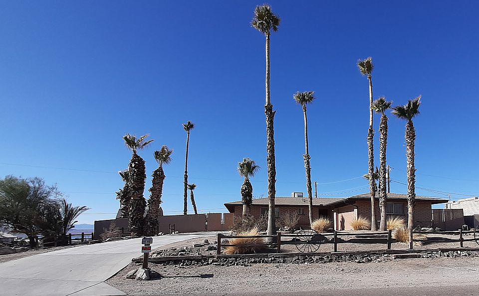 1st image of 645 Meadows Dr