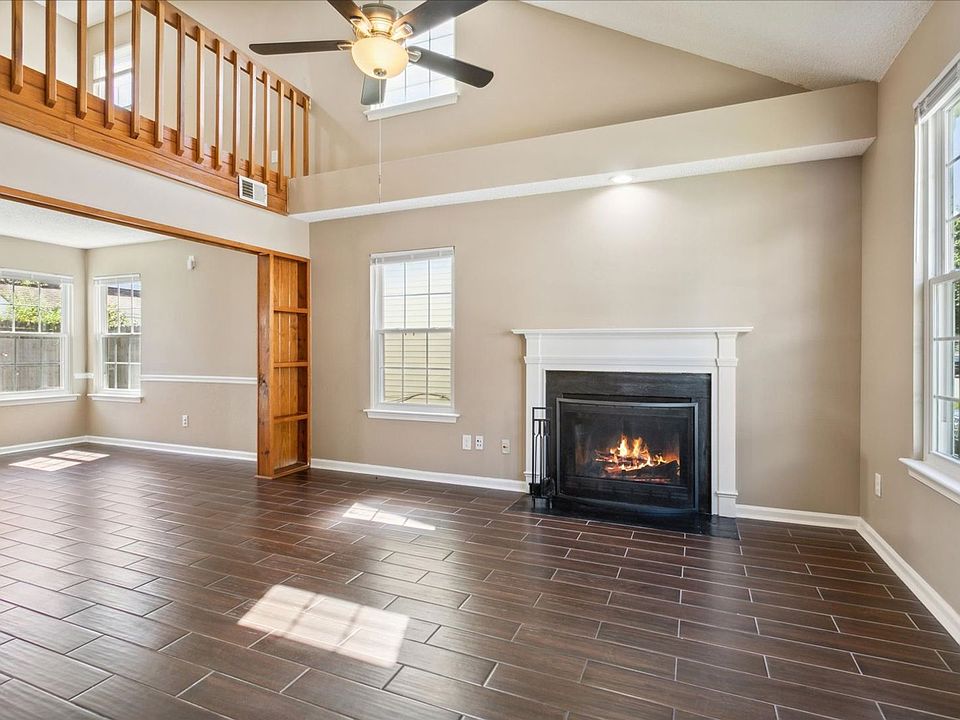 1st image of 192 Lees Mill Dr