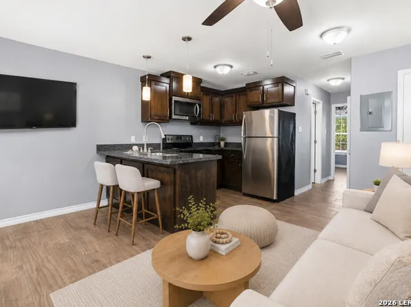 214 Allen Dr Unit B, Laredo, TX 78045