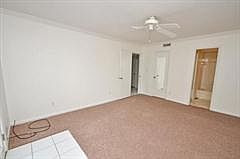 5th image of 1931 Woodcrest Dr