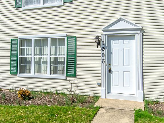 2nd image of 1906 Cherrywood Ct #1906