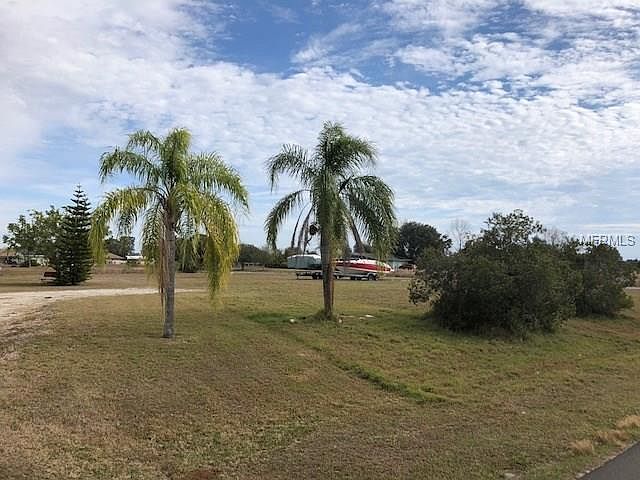 2nd image of 3252 De Soto Dr