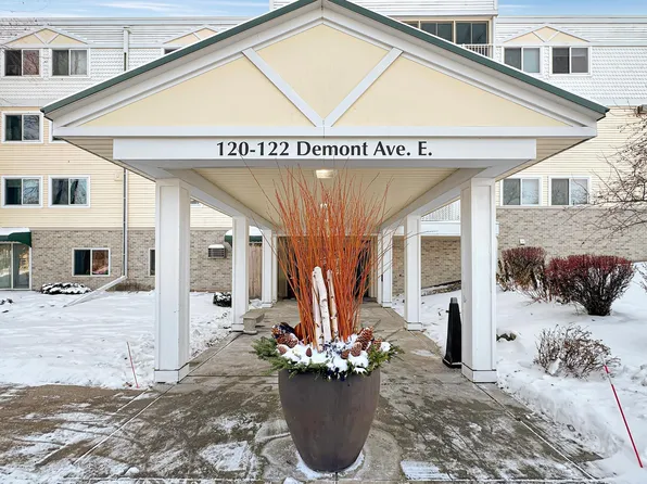 122 Demont Ave E APT 358, Little Canada, MN 55117