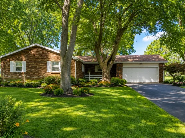 2104 Melvin Rd, Rock Falls, IL 61071