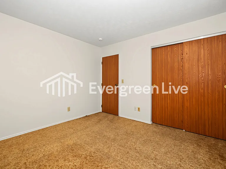 6593 Shull Rd — Photo 11