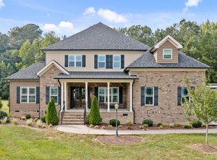 2917 Maple Pointe Dr, Wendell, NC 27591