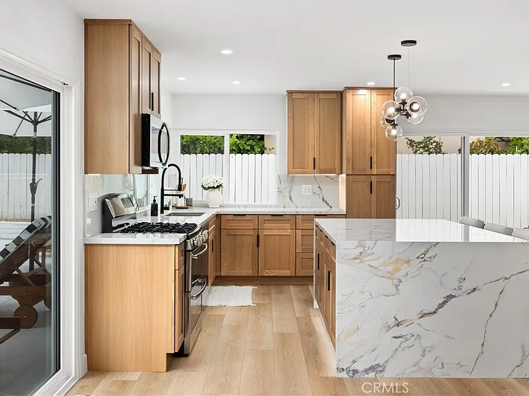 24091 Marathon St — Photo 13