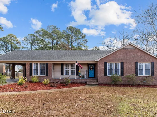 2905 Camelot Drive, Kinston, NC 28504