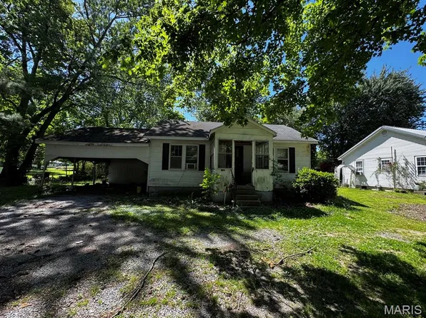 204 State Route 25 S, Bloomfield, MO 63825