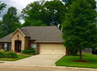 107 Trailbridge Xing, Canton, MS 39046