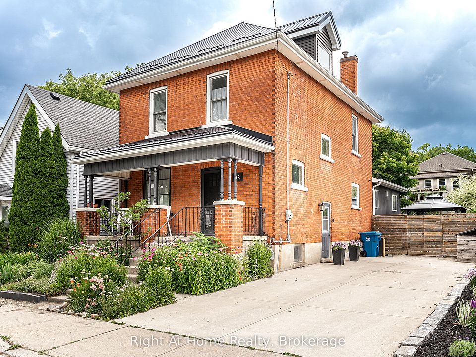 1st image of 92 Rebecca St