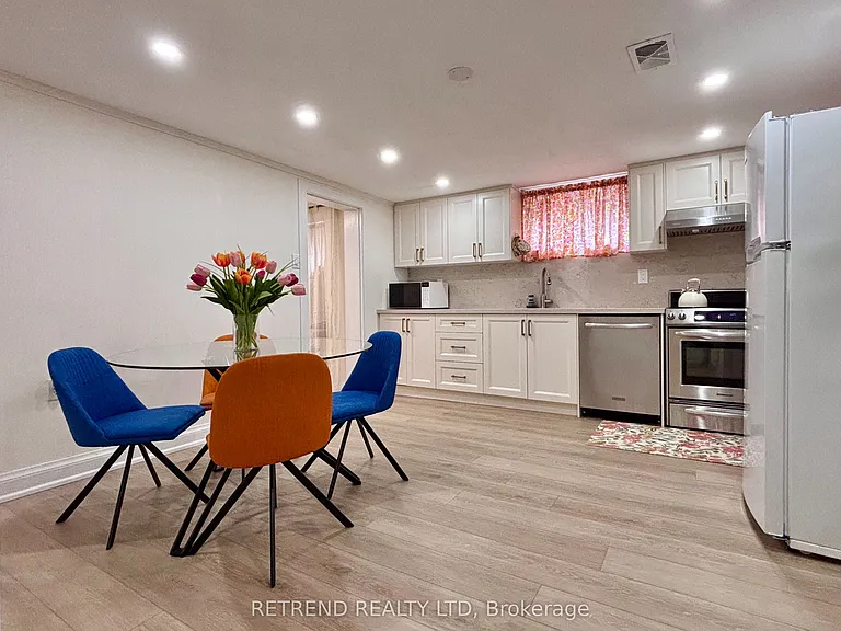 260 Ranee Ave #LOWER — Photo 2