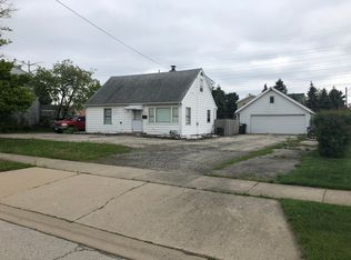 8359 W Maynard Rd, Niles, IL 60714