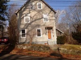 62 Oakridge St, Norwich, CT 06360