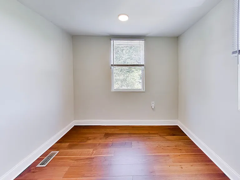 4230 Edson Pl NE — Photo 12