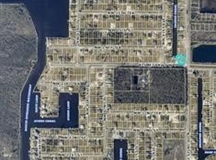 3913 Kismet Pkwy W, Cape Coral, FL 33993