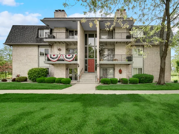 1725 Homan Dr APT 104, Schererville, IN 46375