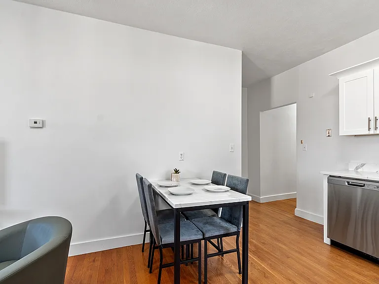 44 Dana St #6 — Photo 14