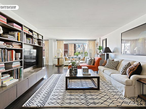 4th image of 150 E 61st St APT 9G