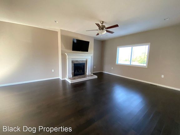 3rd image of 600 Highland Grove Dr