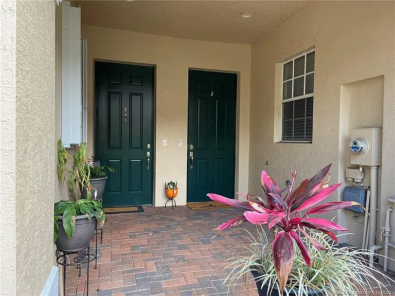 248 SW Otter Run Pl — Photo 4